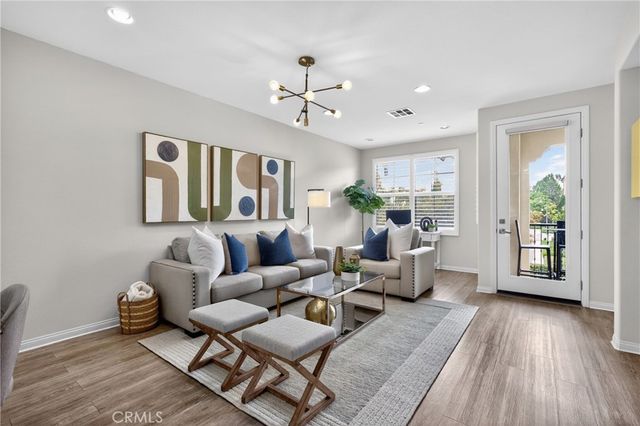 156 Capricorn, Irvine, CA 92618