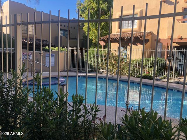 1446 E GROVERS Avenue 9, Phoenix, AZ 85022