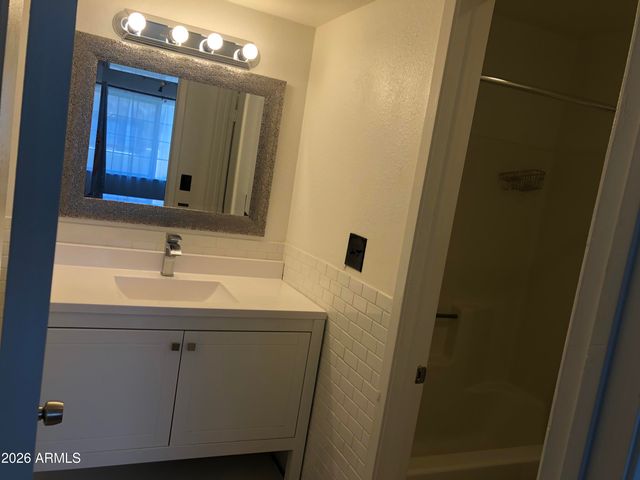 1446 E GROVERS Avenue 9, Phoenix, AZ 85022