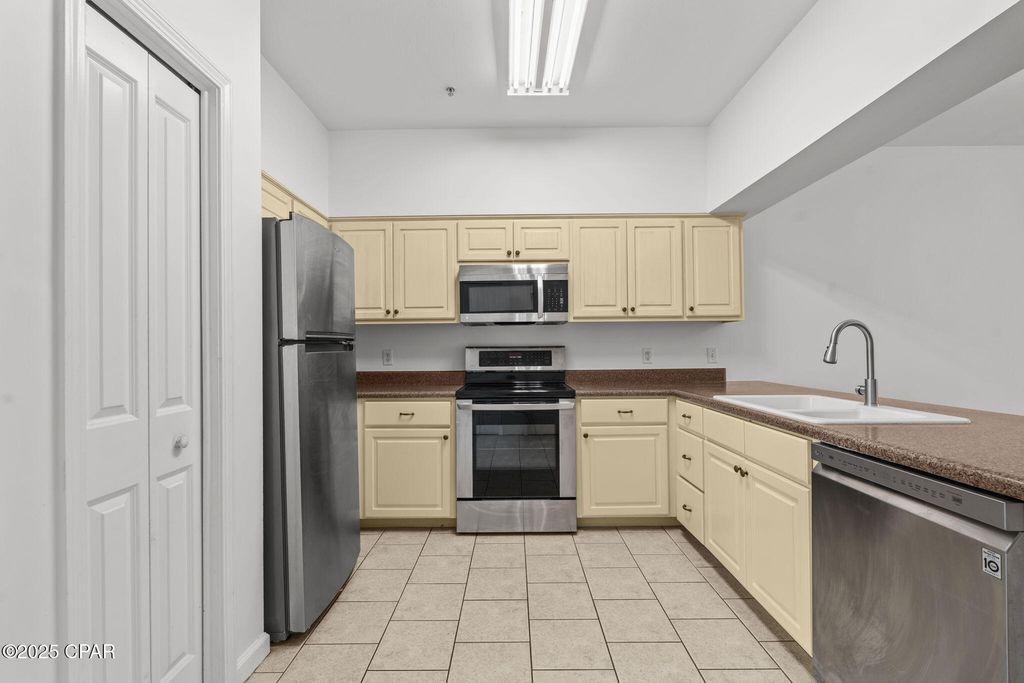 Image 10 of property listing at 8204 Annabellas Lane, Panama City Beach, FL 32407