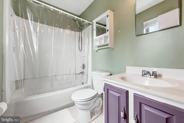 704 KEELY ST, Philadelphia, PA 19128