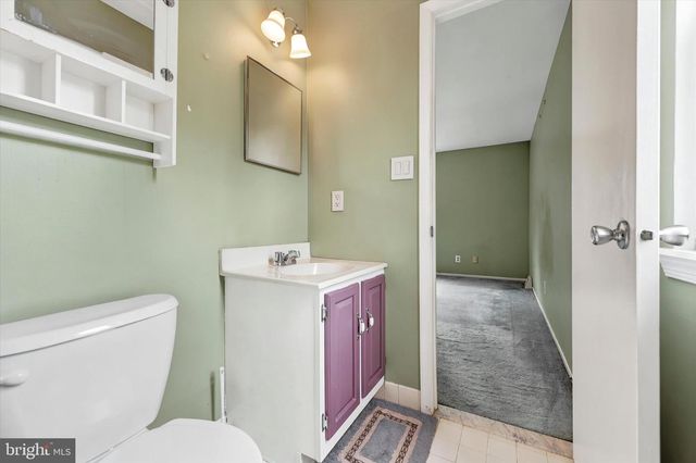704 KEELY ST, Philadelphia, PA 19128