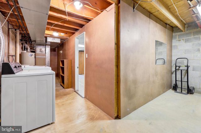 704 KEELY ST, Philadelphia, PA 19128