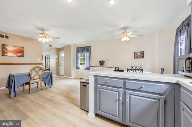 704 KEELY ST, Philadelphia, PA 19128