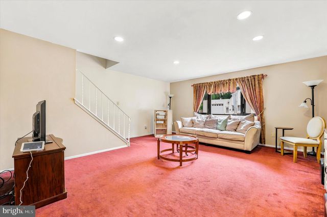 704 KEELY ST, Philadelphia, PA 19128