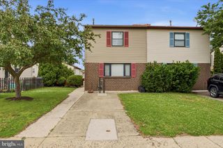 704 KEELY ST, Philadelphia, PA 19128