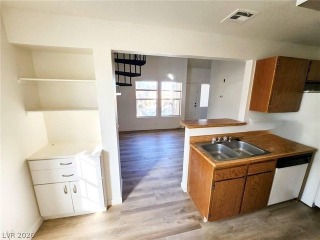 3923 GOGO Way 111, Las Vegas, NV 89103