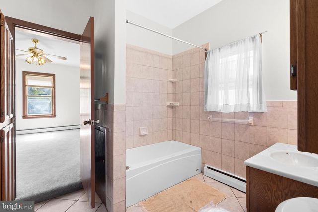 628 HULMEVILLE RD, Langhorne, PA 19047