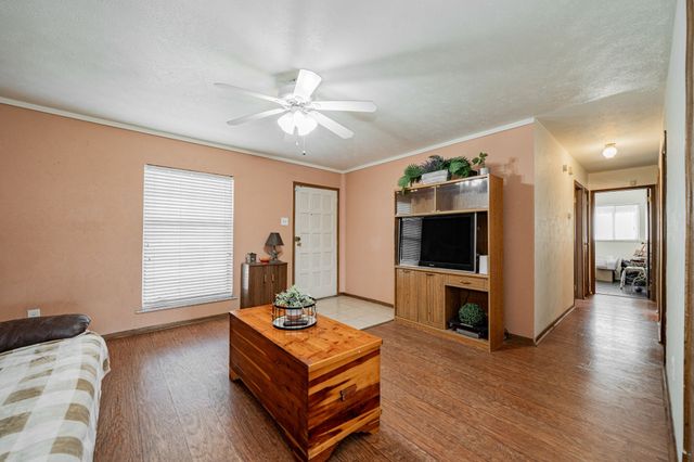 401 Starling Drive, Mesquite, TX 75149