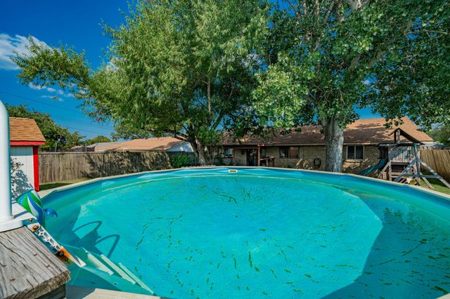 401 Starling Drive, Mesquite, TX 75149