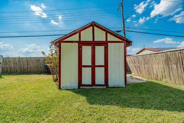 401 Starling Drive, Mesquite, TX 75149