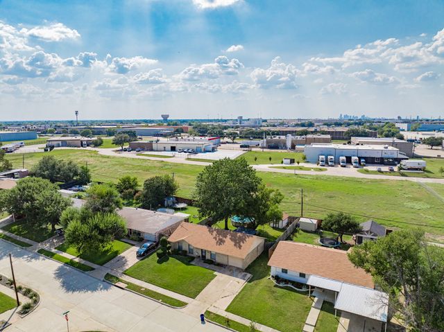 401 Starling Drive, Mesquite, TX 75149