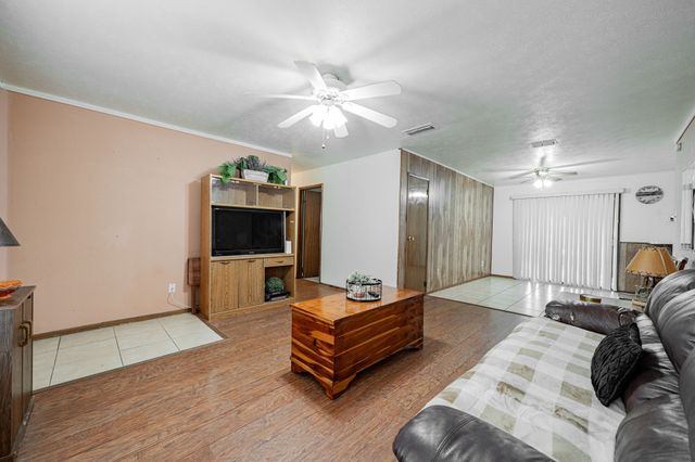 401 Starling Drive, Mesquite, TX 75149