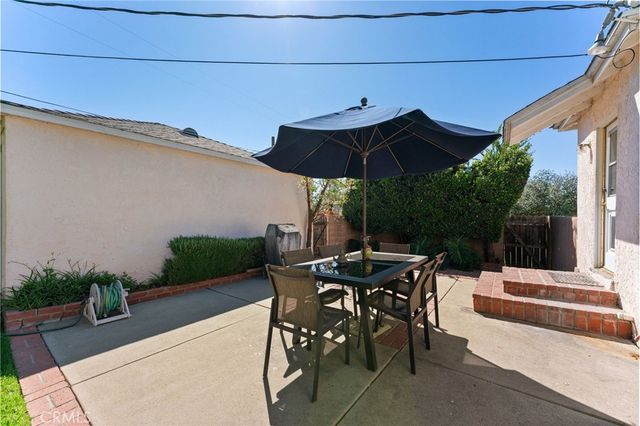 6524 Forbes, Lake Balboa, CA 91406