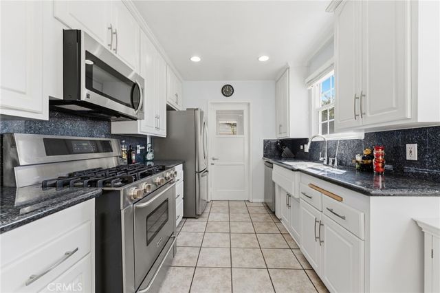 6524 Forbes, Lake Balboa, CA 91406