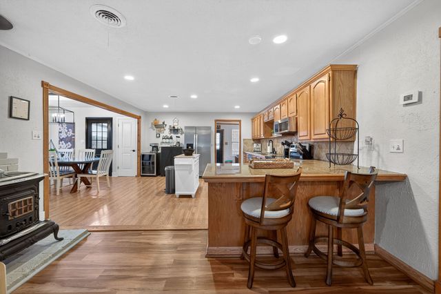 208 Harbor Drive, Gun Barrel City, TX 75156