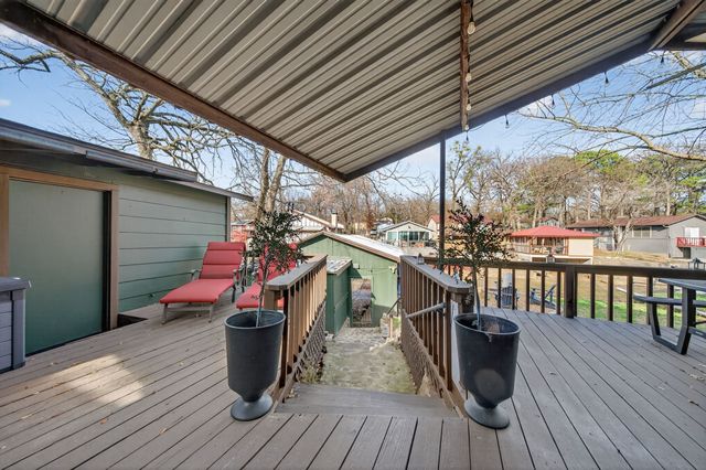 208 Harbor Drive, Gun Barrel City, TX 75156