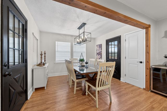 208 Harbor Drive, Gun Barrel City, TX 75156