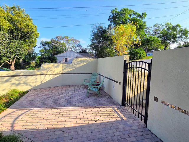 1220 COUNTRY CLUB ROAD, Eustis, FL 32726