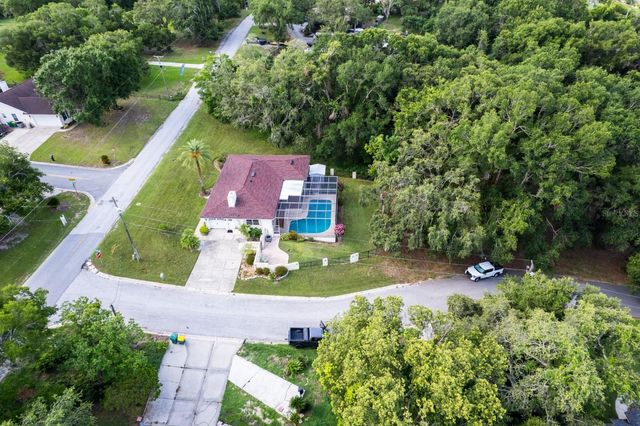 1220 COUNTRY CLUB ROAD, Eustis, FL 32726