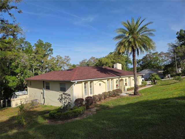 1220 COUNTRY CLUB ROAD, Eustis, FL 32726