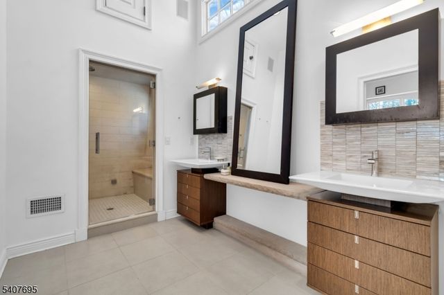 28 Falmouth Rd, Chatham Twp., NJ 07928