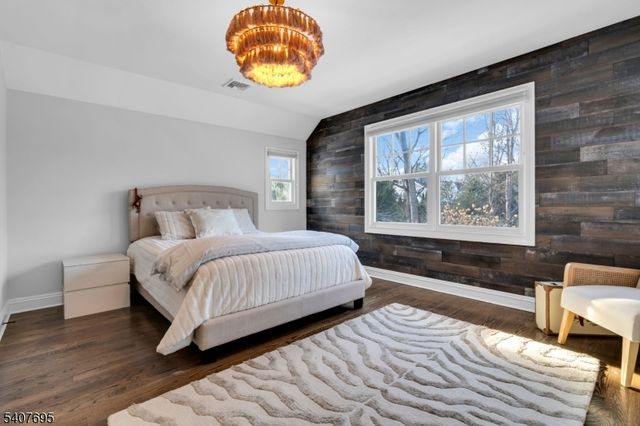 28 Falmouth Rd, Chatham Twp., NJ 07928