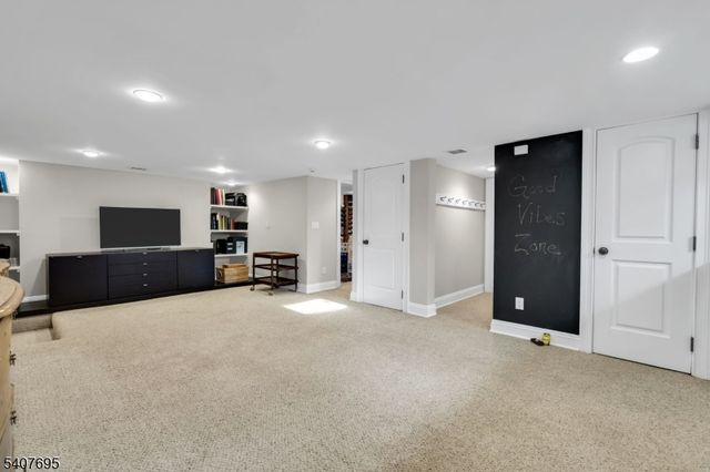 28 Falmouth Rd, Chatham Twp., NJ 07928