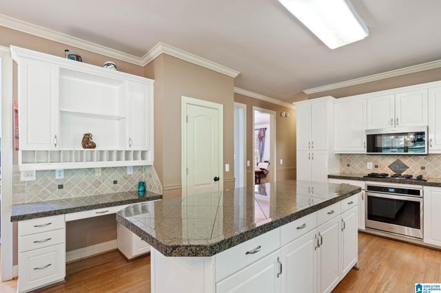 113 SOUTHVIEW TERRACE, Hoover, AL 35244