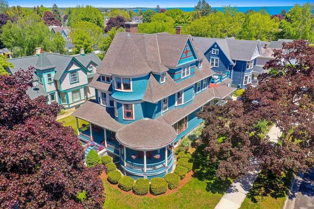 703 N 6th STREET, Manitowoc, WI 54220