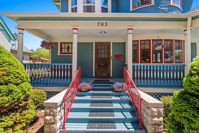 703 N 6th STREET, Manitowoc, WI 54220