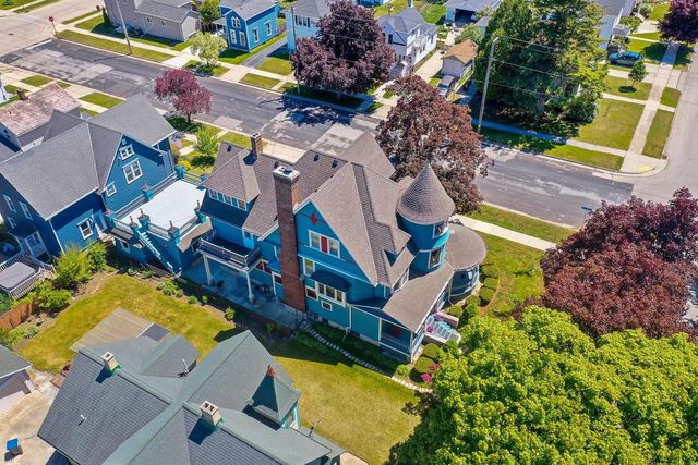 703 N 6th STREET, Manitowoc, WI 54220
