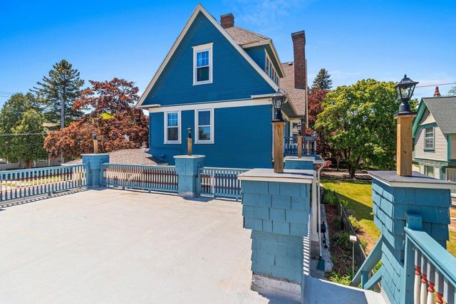 703 N 6th STREET, Manitowoc, WI 54220