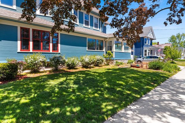 703 N 6th STREET, Manitowoc, WI 54220