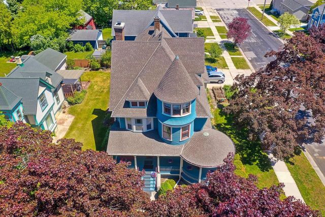 703 N 6th STREET, Manitowoc, WI 54220