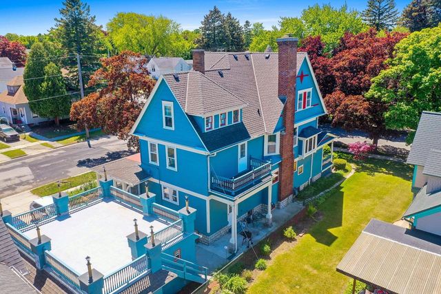 703 N 6th STREET, Manitowoc, WI 54220