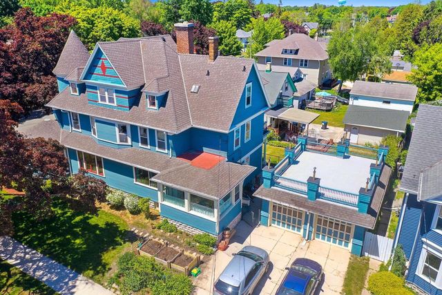 703 N 6th STREET, Manitowoc, WI 54220