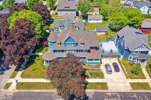 703 N 6th STREET, Manitowoc, WI 54220
