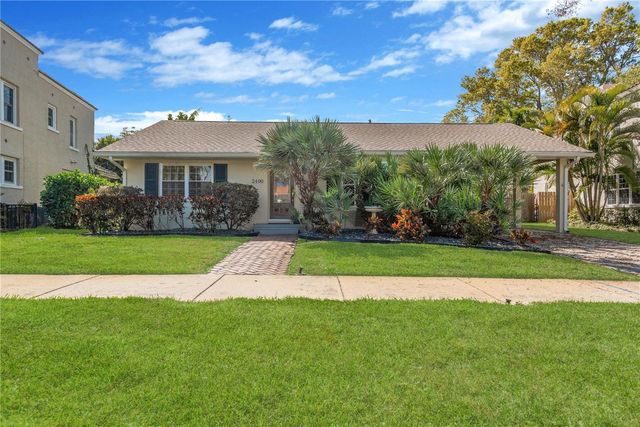 2400 ANDALUSIA WAY NE, St Petersburg, FL 33704
