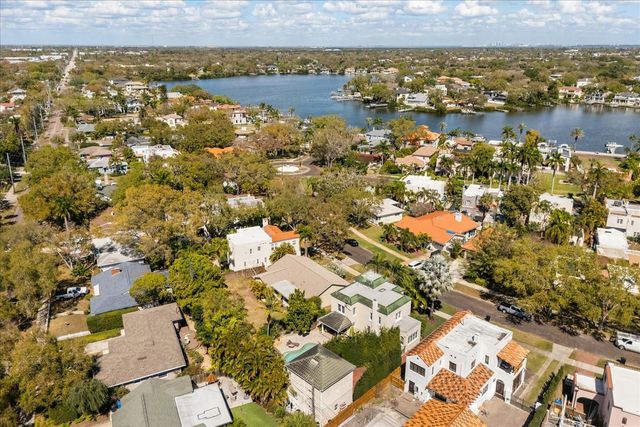 2400 ANDALUSIA WAY NE, St Petersburg, FL 33704