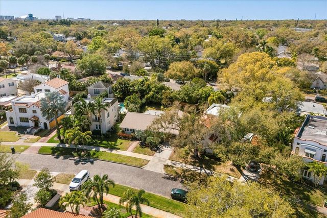 2400 ANDALUSIA WAY NE, St Petersburg, FL 33704