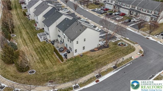 1092 King Way, Upper Macungie Twp, PA 18031