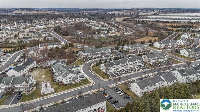 1092 King Way, Upper Macungie Twp, PA 18031