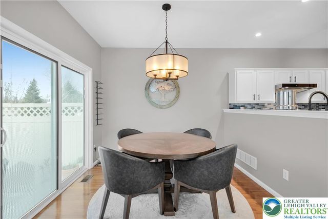 1092 King Way, Upper Macungie Twp, PA 18031