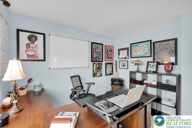 1092 King Way, Upper Macungie Twp, PA 18031