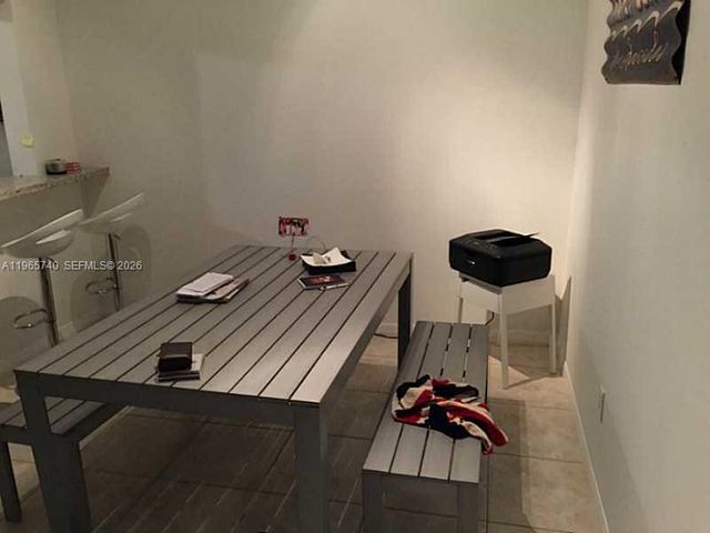 18850 NW 57th Ave 308, Hialeah, FL 33015