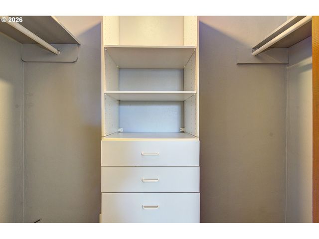 964 G St, Washougal, WA 98671