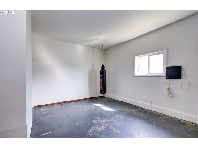 964 G St, Washougal, WA 98671