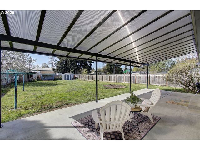 964 G St, Washougal, WA 98671