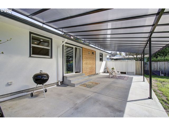 964 G St, Washougal, WA 98671